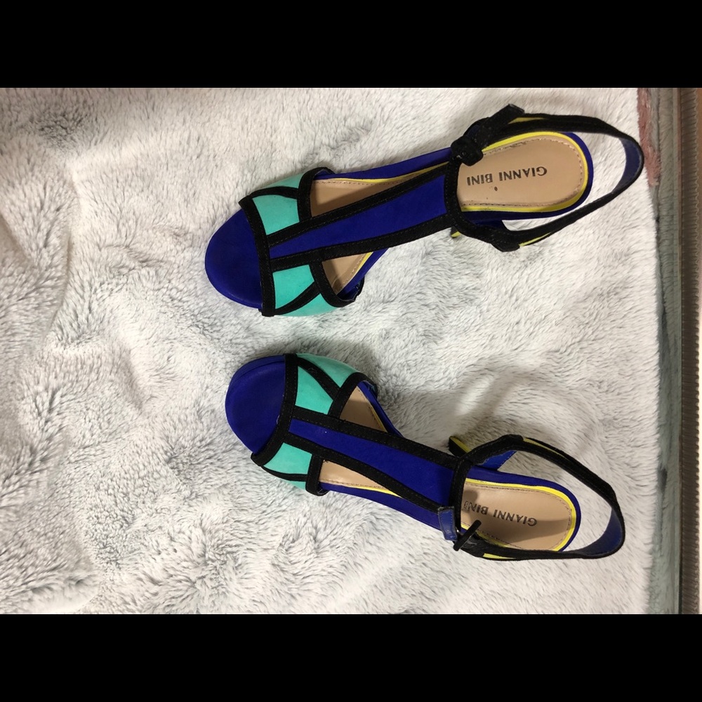 “Dory” heels